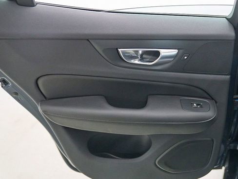 Certified 2024 Volvo S60 B5 Plus AWD/4WD image 18
