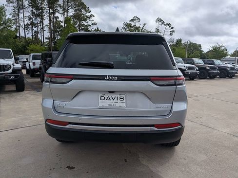 New 2026 Jeep Grand Cherokee Limited AWD/4WD image 4