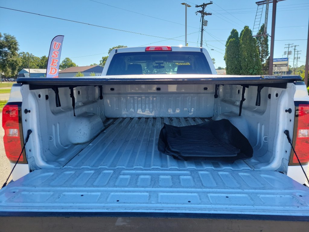 Used 2018 Chevrolet Silverado 1500 LT w/ All Star Edition AWD/4WD image 8