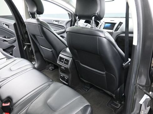Used 2017 Ford Edge Titanium w/ Equipment Group 301A FWD image 12