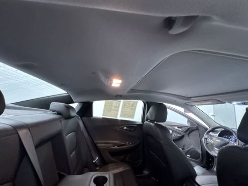 Used 2024 Chevrolet Malibu LT image 42