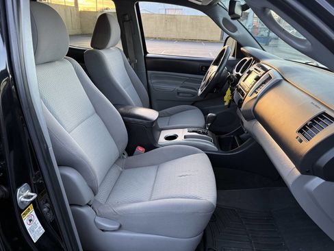 Used 2013 Toyota Tacoma 4x4 Double Cab w/ SR5 Pkg image 13