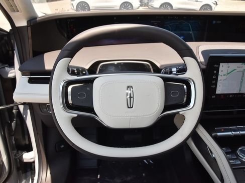 New 2026 Lincoln Nautilus Black Label w/ Jet Appearance Package AWD/4WD image 48