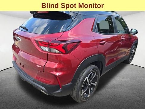 Used 2023 Chevrolet TrailBlazer RS w/ Sun and Liftgate Package AWD/4WD image 5