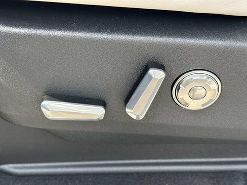 New 2026 Lincoln Navigator L Reserve AWD/4WD image 23