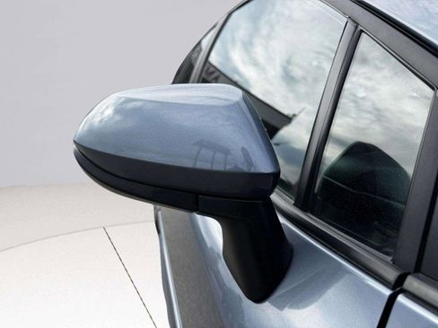 Used 2023 Toyota Corolla LE image 9