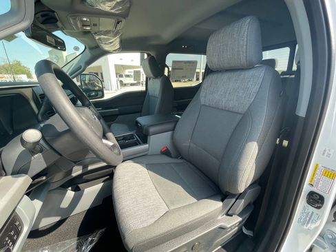 New 2026 Ford F250 XLT w/ XLT Premium Package AWD/4WD image 7