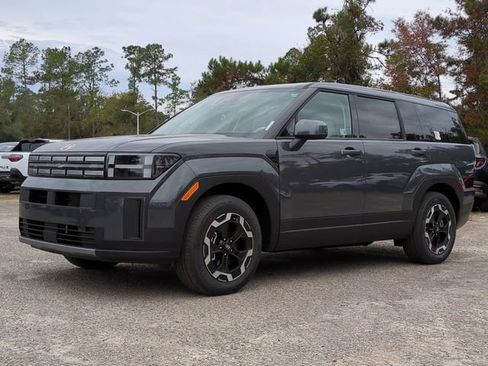 New 2026 Hyundai Santa Fe SE image 2