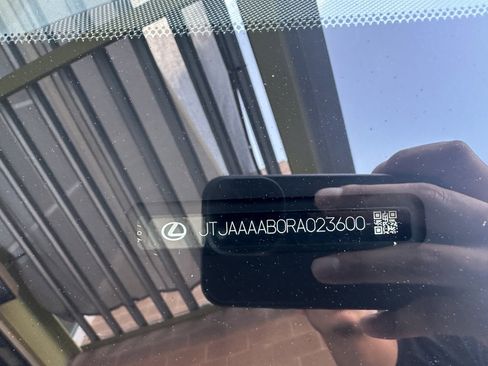 Used 2024 Lexus RZ 450e Premium image 45