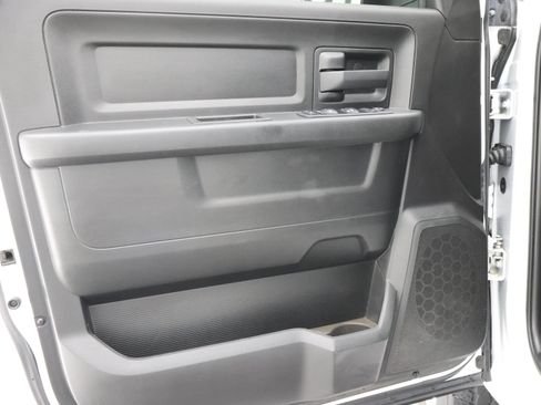 Used 2018 RAM 2500 Tradesman w/ Chrome Appearance Group AWD/4WD image 38