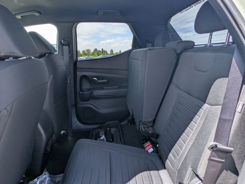 New 2025 Hyundai Santa Cruz SE image 4