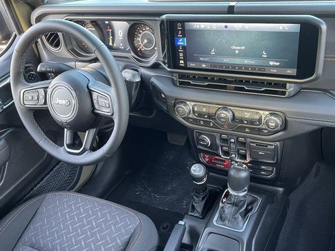 New 2026 Jeep Gladiator Mojave AWD/4WD image 13