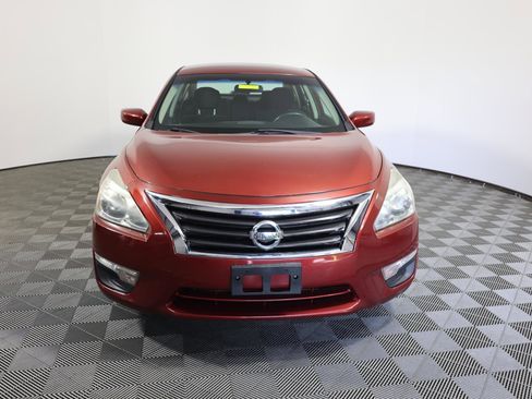 Used 2014 Nissan Altima 2.5 SV FWD image 2