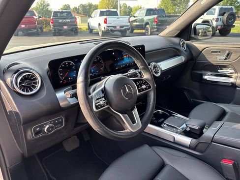 Used 2023 Mercedes-Benz GLB 250 image 13