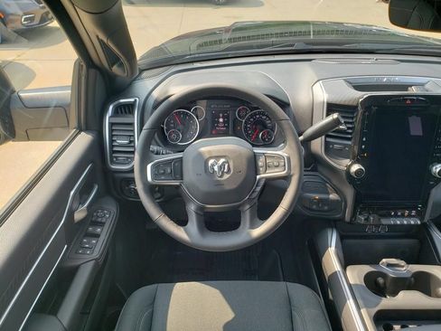 New 2026 RAM 2500 Big Horn AWD/4WD image 9