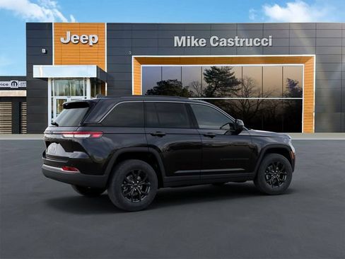New 2026 Jeep Grand Cherokee Altitude AWD/4WD image 5