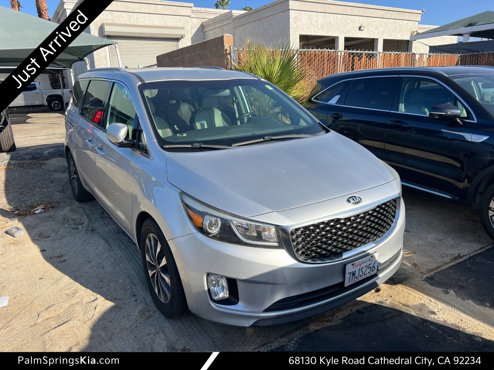 Used 2015 Kia Sedona SX FWD image 1