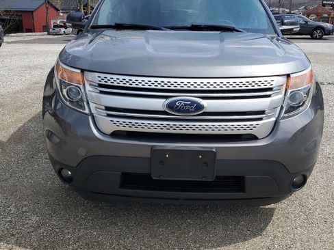 Used 2013 Ford Explorer XLT AWD/4WD image 2