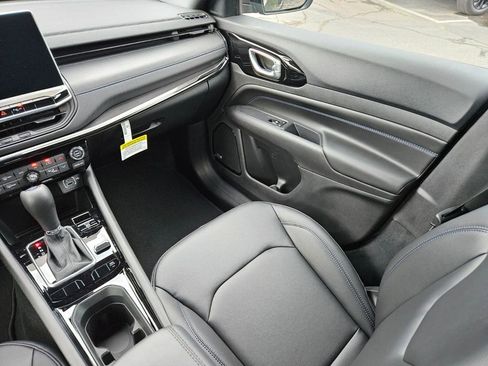 New 2025 Jeep Compass Limited w/ Sun & Sound Group image 14