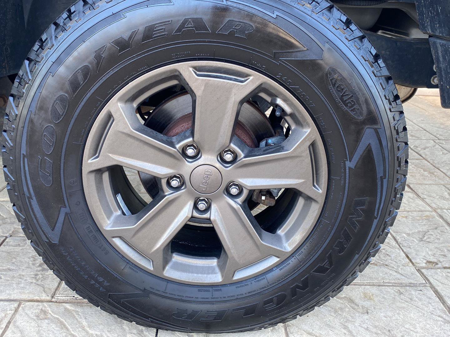 Used 2018 Jeep Wrangler Unlimited Sport AWD/4WD image 13