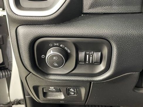 Used 2020 RAM 1500 Laramie image 13