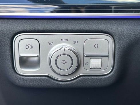 New 2026 Mercedes-Benz GLC 300 4MATIC image 14