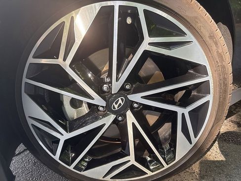 Used 2024 Hyundai Ioniq 6 SEL RWD image 7
