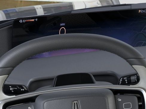 New 2026 Lincoln Navigator Premiere AWD/4WD image 13