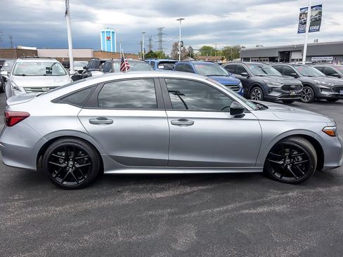 Used 2025 Honda Civic Sport image 9