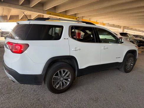 Used 2018 GMC Acadia SLE FWD image 4