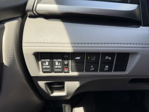 Used 2019 Honda Odyssey Touring image 29