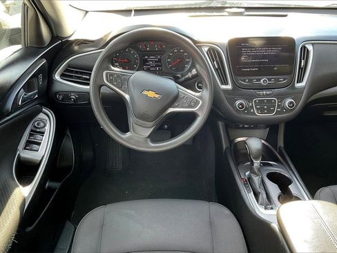 Used 2022 Chevrolet Malibu LT image 14