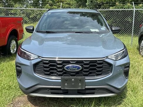 Used 2025 Ford Escape ST-Line FWD image 12