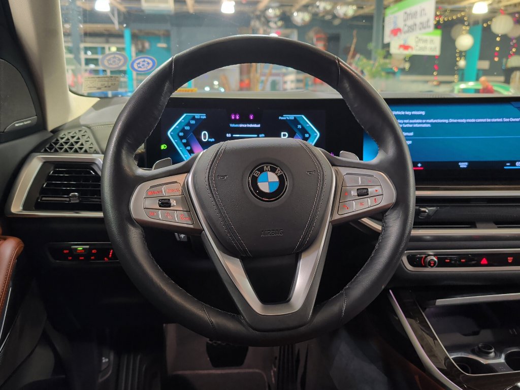 Certified 2023 BMW X7 xDrive40i w/ Executive Package AWD/4WD image 3