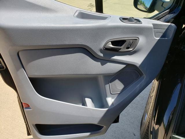 Used 2018 Ford Transit 150 XL RWD image 11