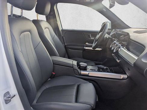 Used 2023 Mercedes-Benz EQB 350 4MATIC SUV image 23