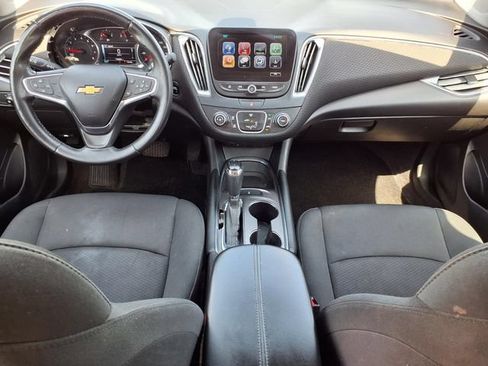 Used 2017 Chevrolet Malibu LT FWD image 8