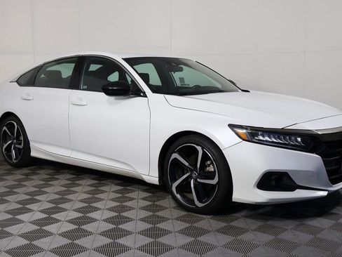 Used 2022 Honda Accord Sport image 3