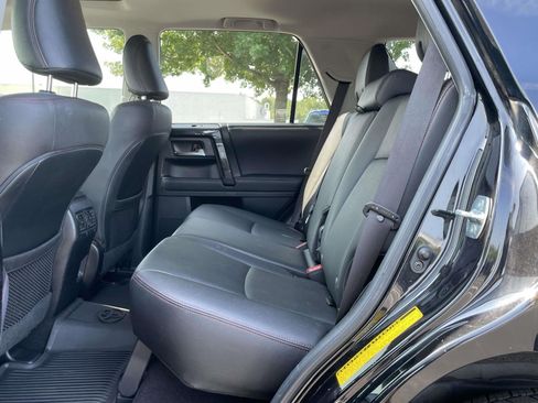 Used 2020 Toyota 4Runner Venture w/ Moonroof Package AWD/4WD image 9