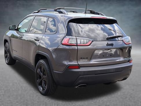 Used 2020 Jeep Cherokee Latitude Plus AWD/4WD image 22