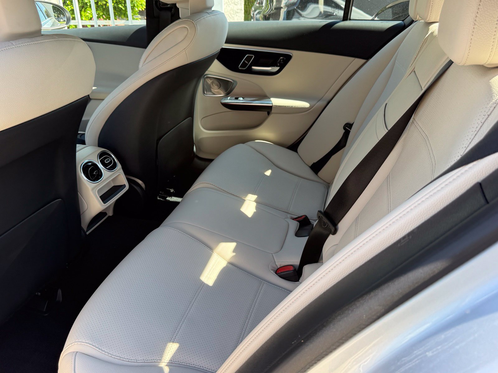 Used 2024 Mercedes-Benz C 300 Sedan image 43