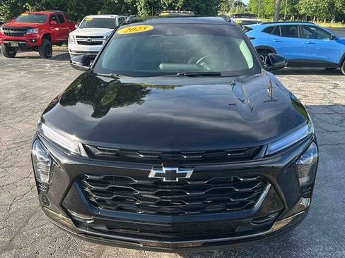 Used 2025 Chevrolet Trax ACTIV w/ Driver Confidence Package FWD image 5