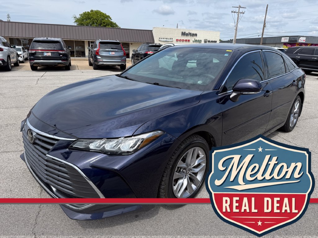 Used 2022 Toyota Avalon XLE FWD image 1