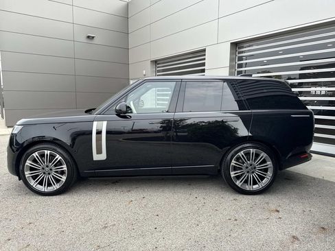 Certified 2024 Land Rover Range Rover SV AWD/4WD image 4