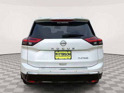 Used 2024 Nissan Rogue Platinum w/ Platinum Premium Package FWD image 4