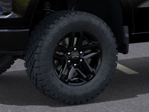 New 2026 Chevrolet Silverado 1500 Custom Trail Boss w/ Midnight Edition AWD/4WD image 9
