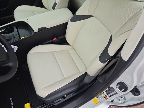 New 2025 Lexus ES 350 w/ Premium Package image 6