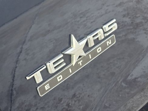 Used 2022 Chevrolet Silverado 1500 LTZ image 14