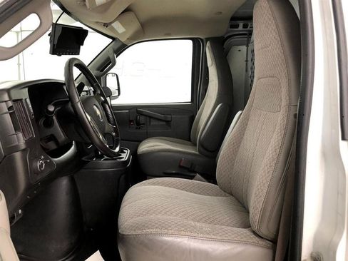 Used 2019 Chevrolet Express 2500 Extended w/ Driver Convenience Package RWD image 7