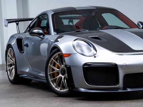 Used 2018 Porsche 911 GT2 RS w/ Weissach Package RWD image 8
